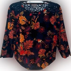 Van Heusen Top Blouse Women’s Small Petite Navy Orange Red